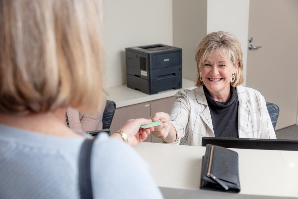 Professional and supportive care for work-related hip and knee injuries